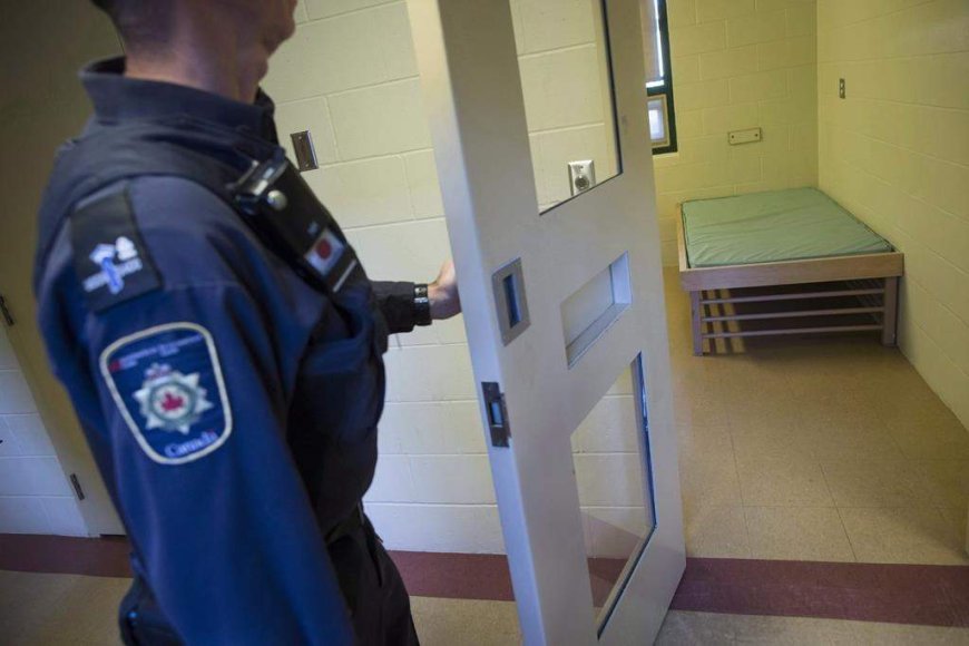 5 B.C. correctional officers needed medical treatment after fentanyl exposure