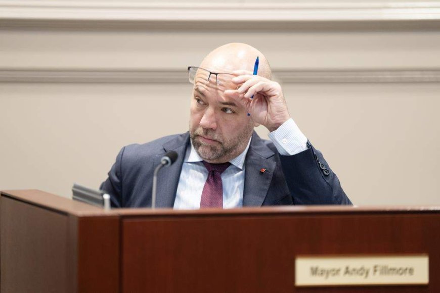 ‘Financial irregularities’ in Halifax mayor’s office found in audit, RCMP investigating