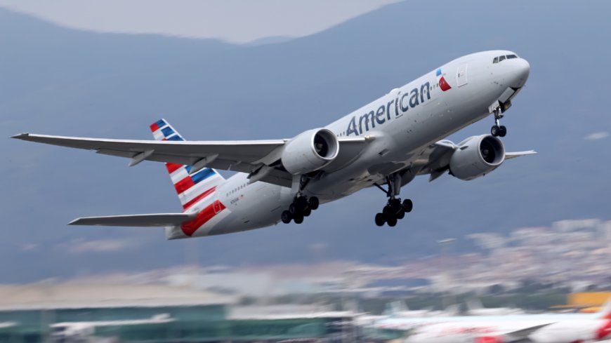 Air traffic control audio captures tense moment two planes nearly collided at Boston Logan Airport