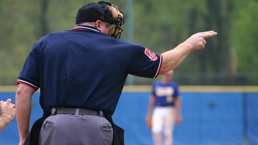 Youth softball coach & umpire get into ugly confrontation as emotions boil over at Arkansas tournament