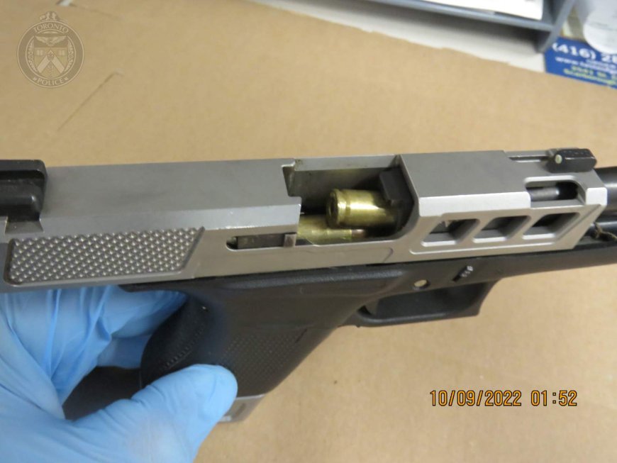 19-year-old who attempted to shoot off-duty Toronto police officer says he’s sorry