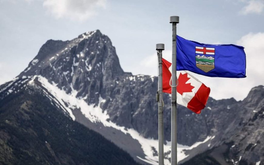 Half of Calgary Chamber members would consider leaving if Alberta separates: poll