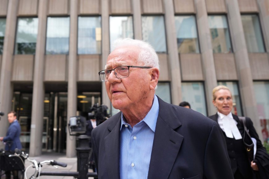 Frank Stronach’s name stripped from rec complex, park in 2 Ontario towns