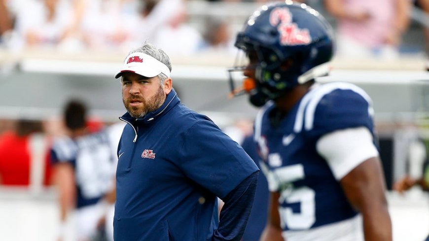 Four-star high school football prospect 'shuts down' recruitment only to flip twice in 24 hours