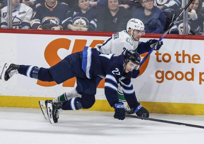 Winnipeg Jets re-sign pending restricted free agent forward Isak Rosén