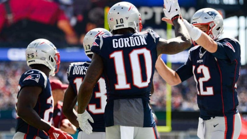 Former Patriots WR Josh Gordon says Tom Brady made him and other teammates live with him during the offseason