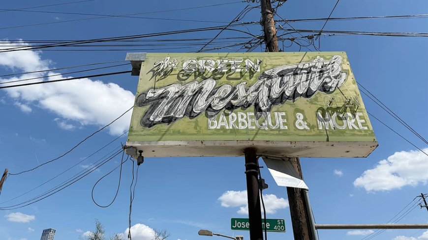 Lawsuit filed after tree dubbed 'Widow Maker' fatally crushes man at Texas BBQ restaurant
