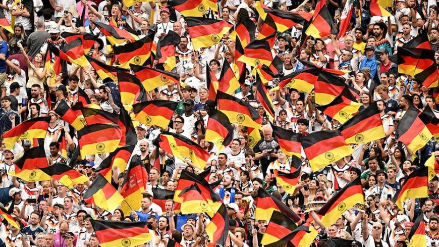 Internet tries to dunk on German super fan Freddy after discovering he's been to America before
