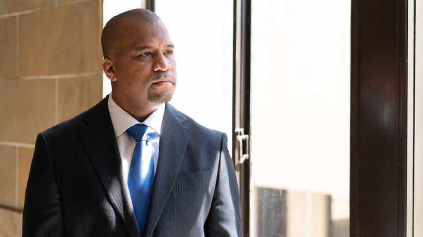 Mississippi district attorney Jody Owens resigns after pleading guilty in federal bribery case: report