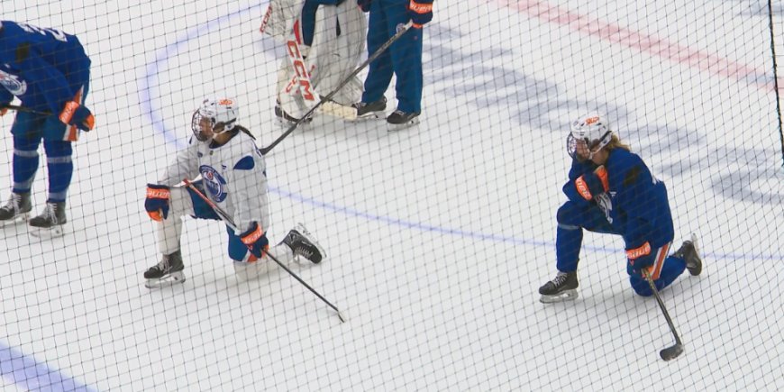 Oilers invite 3 female hockey players to join NHL development camp roster