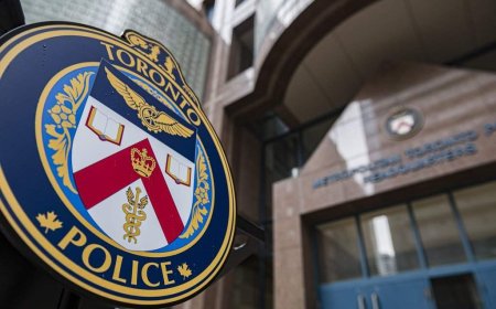 Scarborough stabbing leaves 2 with serious injuries, suspects outstanding