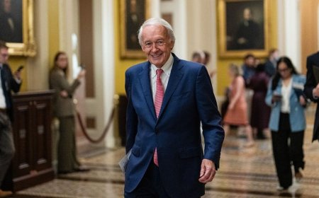 Democratic senator claims GOP 'stole' two SCOTUS seats in 2016, 2020, calls for expansion