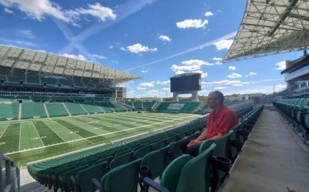 The Riders vault with Rob Vanstone