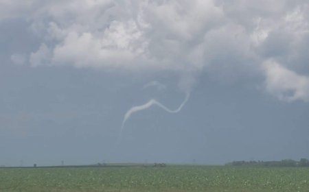 At least 2 tornadoes reported in southwest Saskatchewan: Environment Canada