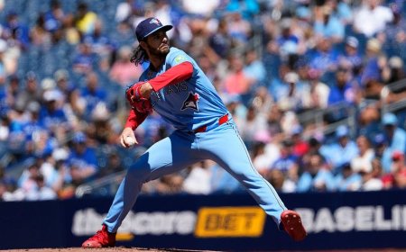 Dylan Cease gives Toronto Blue Jays a clear edge as Luis Castillo struggles at home for Seatt