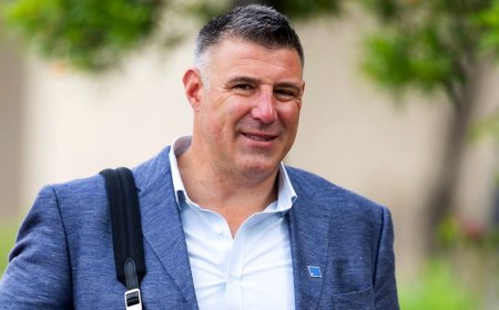Patriots head coach Mike Vrabel, wife spotted en route to Taylor Swift and Travis Kelce's wedding