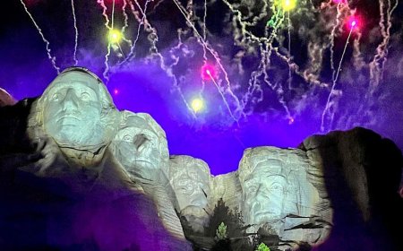 Trump's Mount Rushmore address features 28 minutes of iconic words, 23 minutes of dazzling light, fireworks