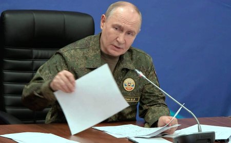 1 killed in attack on Crimea as Putin and Zelenskyy hold separate Trump calls