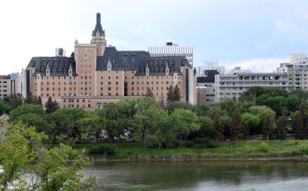 South Saskatchewan River’s high flows dislodge buoys, prompt water rescues