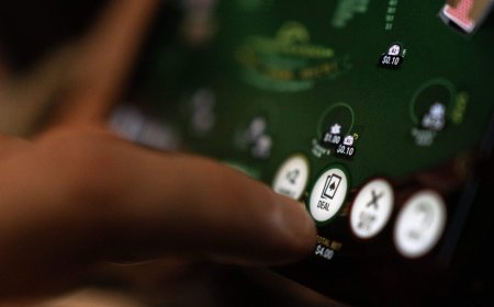 Ontario gambling helpline struggling under weight of new calls, low funding