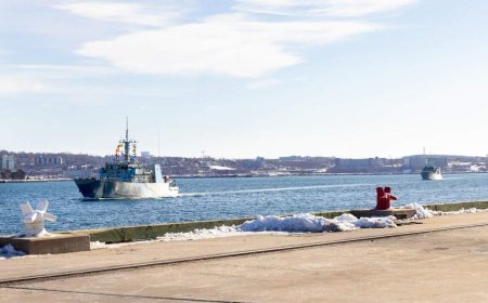 Two Canadian warships depart Halifax for NATO mine-hunting mission in European waters