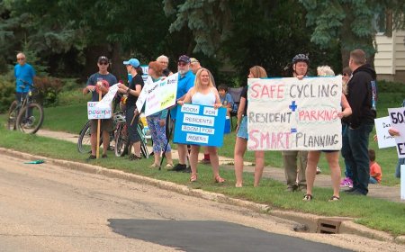 Community pushback forces City of Edmonton to change gears on bike lane plans