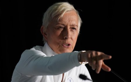 Tennis legend Martina Navratilova calls for SJSU to dismiss volleyball coach amid allegations: 'Fire his a--!'
