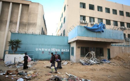 US urges donors to abandon UNRWA funding as UN defends agency's mission