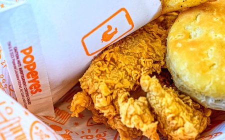 Chefs name America's best fast-food fried chicken and biscuits — and one chain stands above the rest