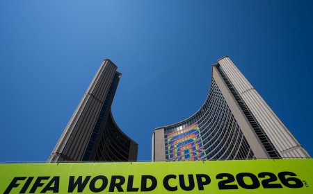 Toronto mayoral race tightens, with Chow still in front