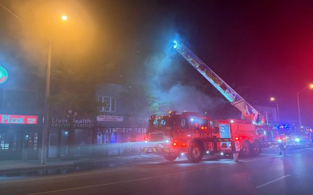 Police treating Eglinton restaurant fire as suspected arson