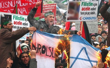 Critics say Turkey's verbal attacks on Israel have crossed into antisemitism
