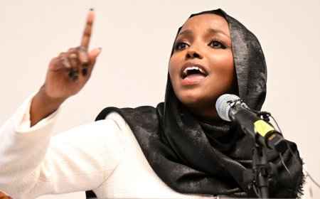 WATCH: Omar-backed mayor mocks outrage over Somalia July 4th trip with sarcastic 'apology'
