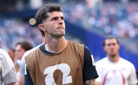 LA Galaxy coach Greg Vanney says Team USA was 'too naive,' explains Christian Pulisic's struggles
