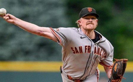 Logan Webb deletes X account after lashing out at reporter, Giants fans following embarrassing loss
