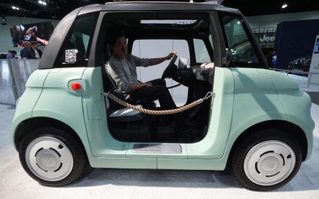 Stellantis says this tiny Fiat EV could come to Canada if there’s demand
