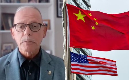 Former top cop warns of loophole exploited by illicit Chinese vape companies 'targeting our youth'