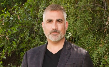 Taylor Hicks admits life after winning 'American Idol' was 'a lot tougher than it seems'