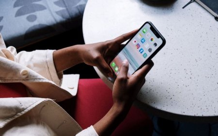 Meta Verified scam threatens Facebook deletion