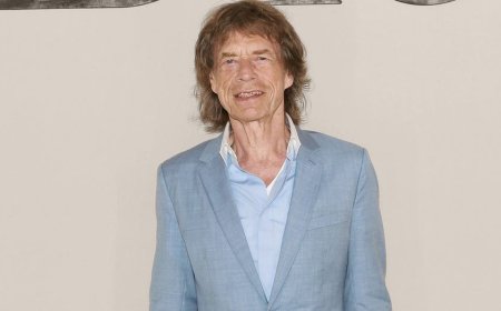 Mick Jagger doesn't want to 'lecture' fans, says his job is to make people 'have the best time'