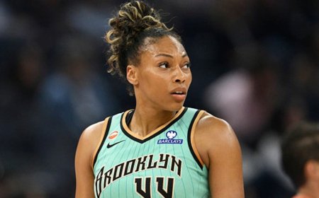 Flying sneaker gets Liberty star ejected in bizarre finish that leaves WNBA fans in disbelief