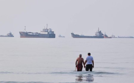 Who controls the Strait of Hormuz? U.S., Iran make competing claims