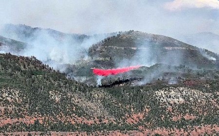 Colorado firefighting pilot killed when plane crashes into reservoir