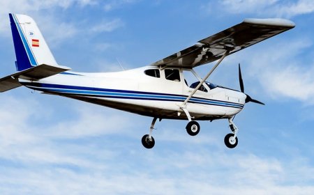 Pilot's viral sky message leaves people stunned after unexpected flight path