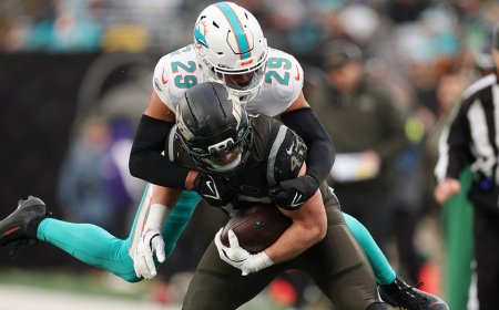 Dolphins not going to 'throw in the towel and just rebuild' but that comes with higher expectations