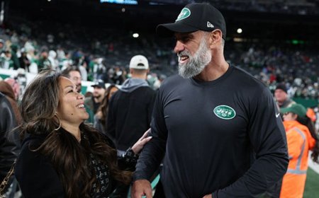 Falcons announce defensive coordinator Jeff Ulbrich's wife Cristina died after battle with cancer