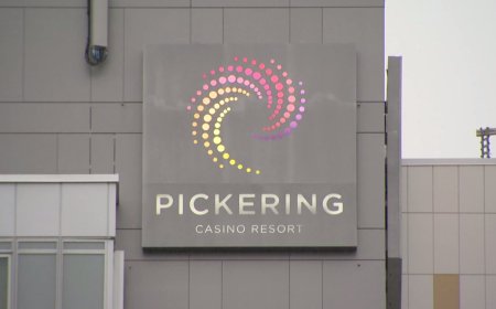 Nearly 900 casino workers go on strike at Ajax, Pickering properties