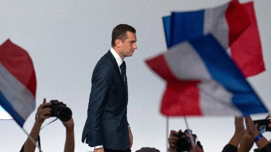 France: Police Launch Raids Against Anti-Immigration National Rally Party Before Elections