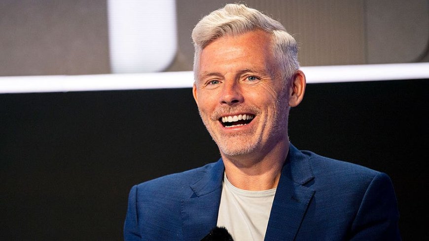 Comedian Des Bishop on how America made him funnier and his 'healthy collaboration' with wife Hannah Berner