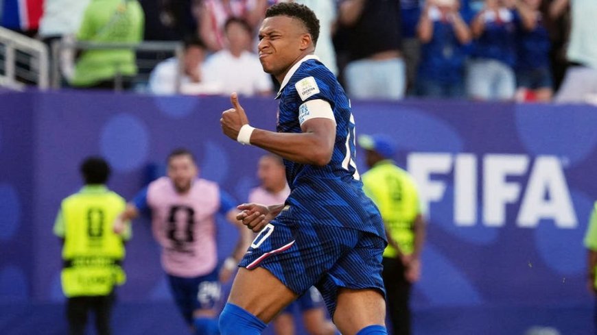 Kylian Mbappé's seventh goal of the World Cup lifts France past Paraguay in physical Round of 16 match